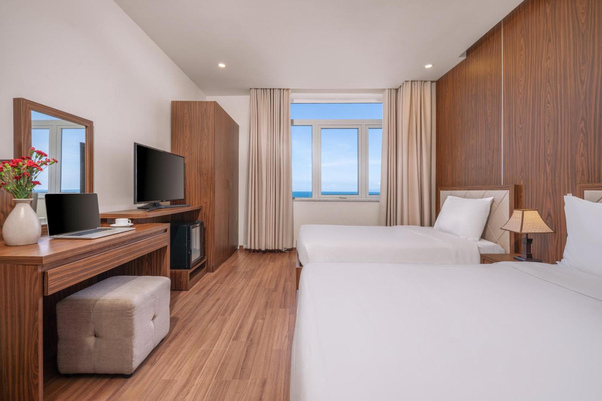 De Lamour Hotel Da Nang Exterior photo