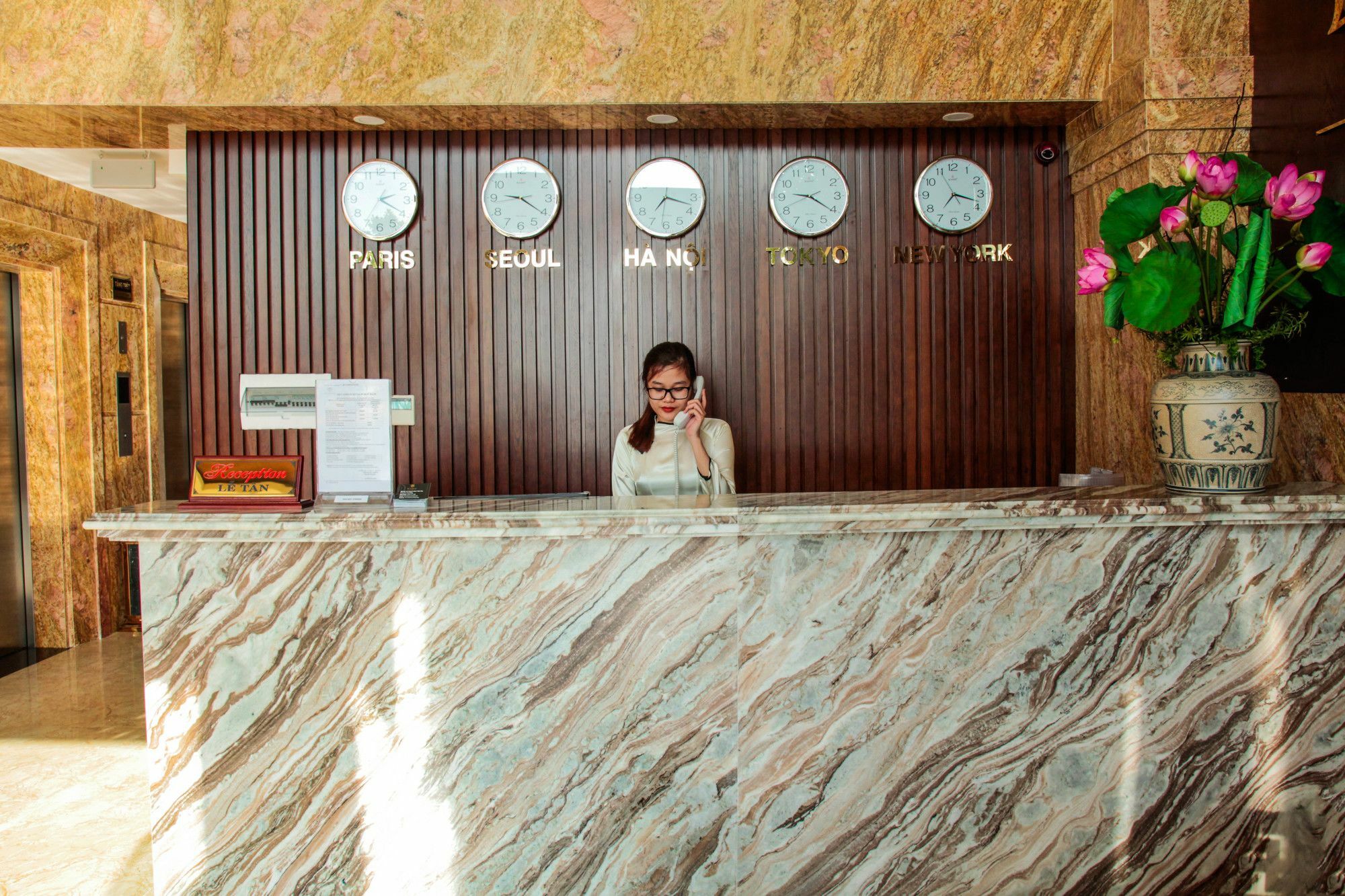 De Lamour Hotel Da Nang Exterior photo